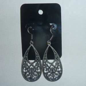 Boutique Vintage Dangle Silver Earrings